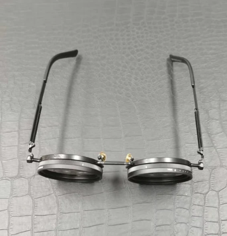 نظارات ذكية قابلة للتعديل – رؤية واضحة في ثواني بدون فحص أو انتظار